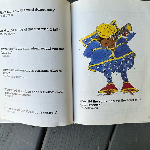Space Jokes BOOK! Children’s read! Excellent! Must sell! - Picture 8 of 9